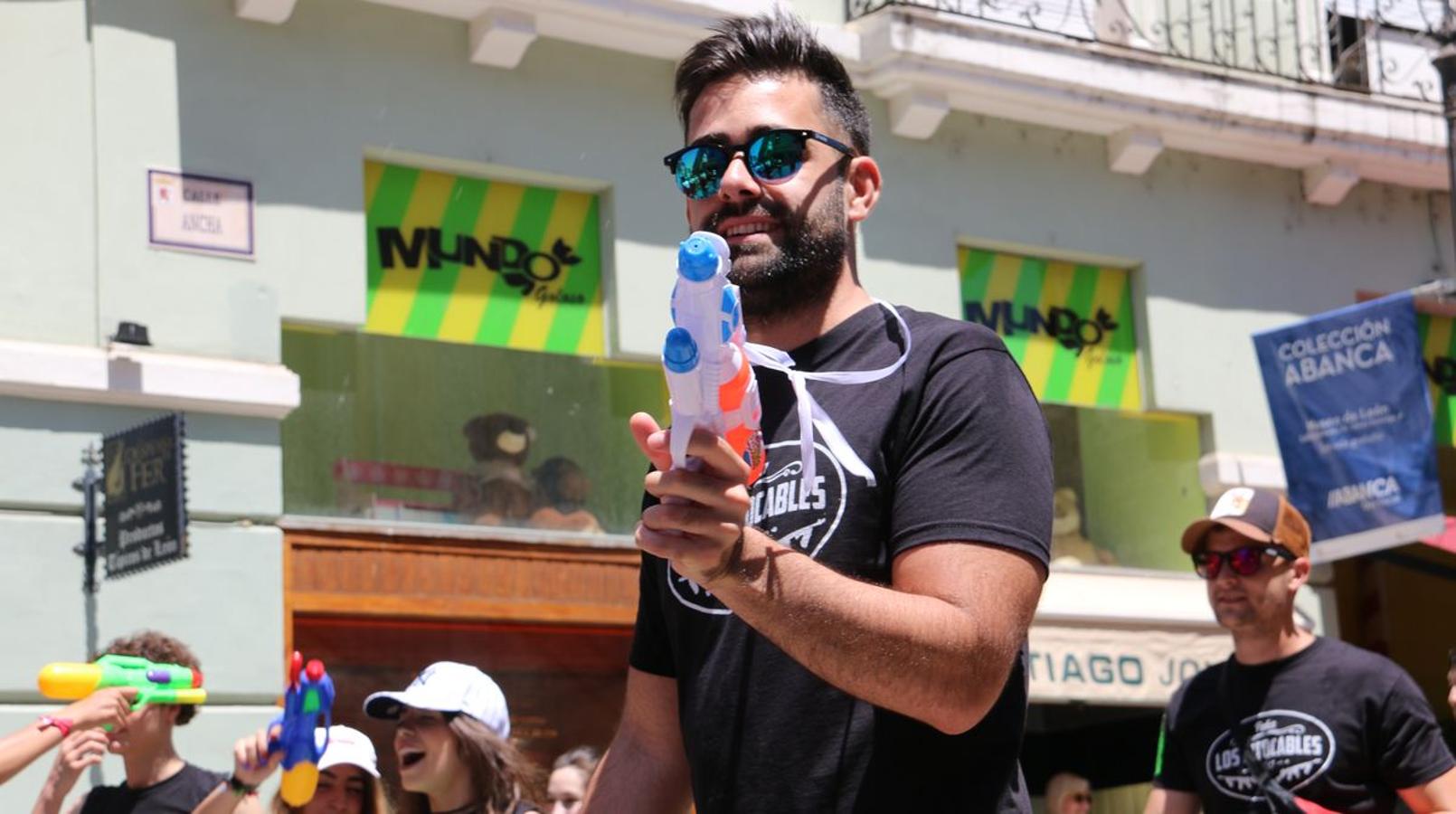 Colorido y música para anunciar el inicio de las fiestas