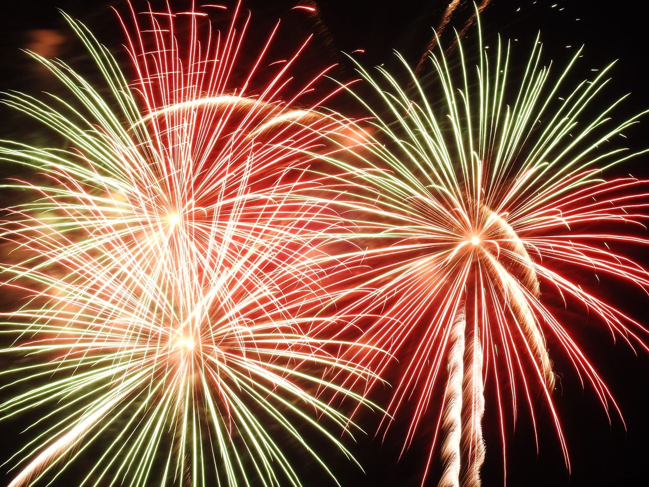 Las mejores imágenes de los fuegos artificiales de San Juan (I)