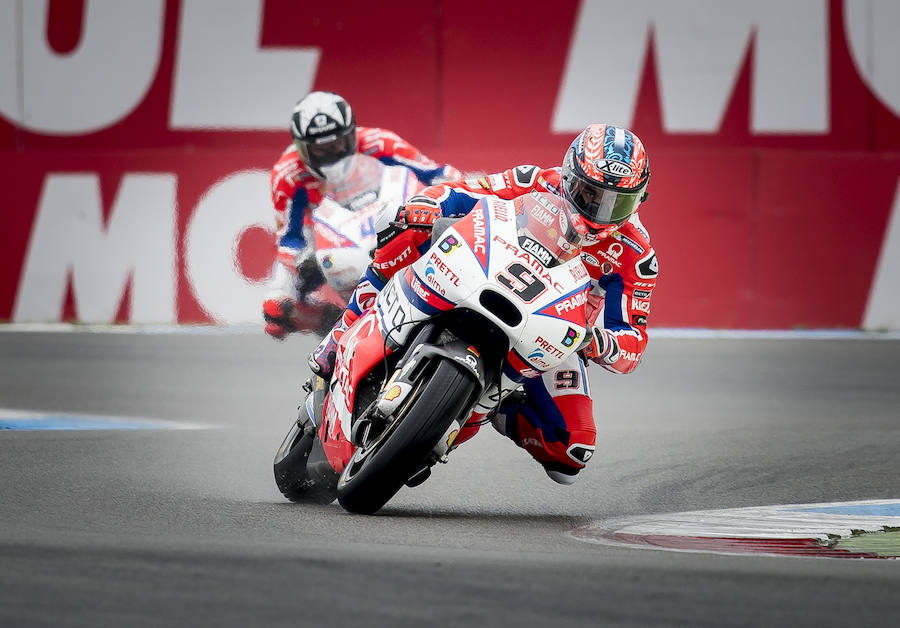 El Circuito de Assen acogió los entrenamientos clasificatorios del Gran Premio de Holanda de motociclismo.