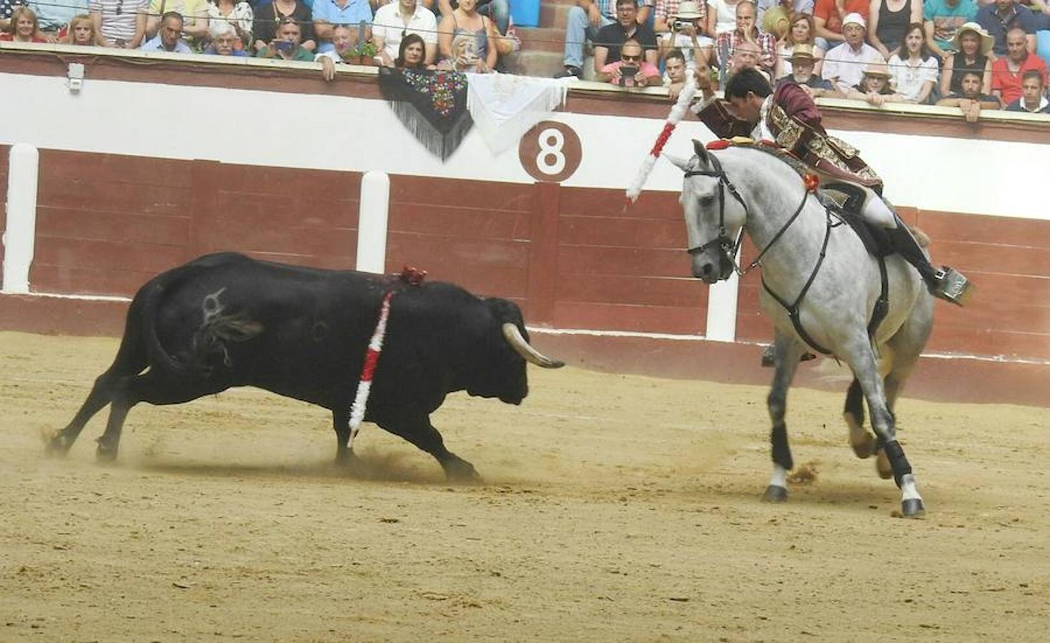 Las mejores imágenes de la corrida de rejones (I)