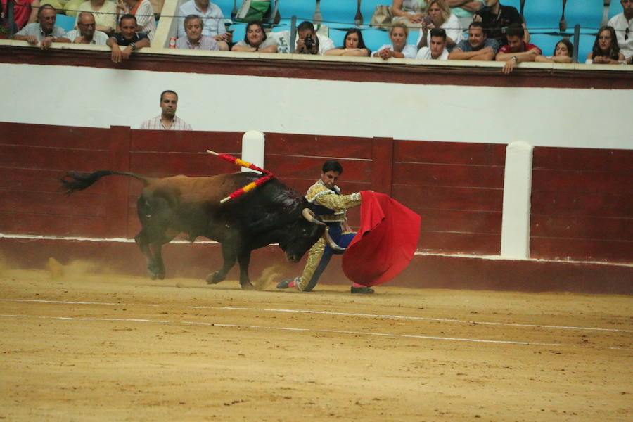 Las mejores imágenes de la corrida de toros de Fiestas de San Juan y San Pedro (II)