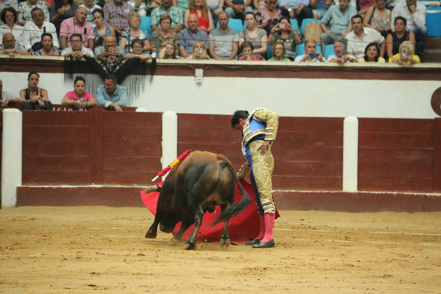 Las mejores imágenes de la corrida de toros de Fiestas de San Juan y San Pedro (II)