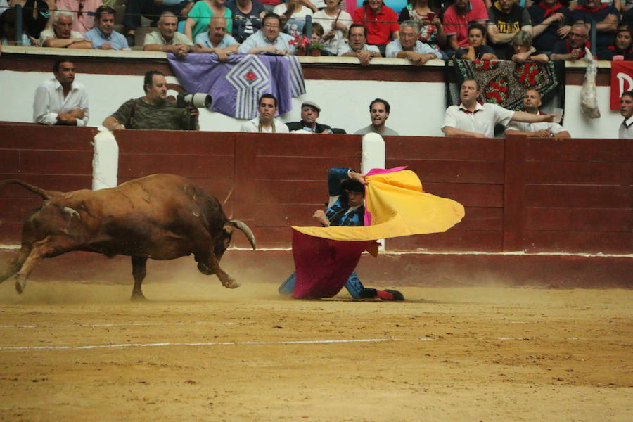 Las mejores imágenes de la corrida de toros de Fiestas de San Juan y San Pedro (II)