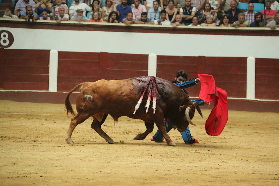 Las mejores imágenes de la corrida de toros de Fiestas de San Juan y San Pedro (II)