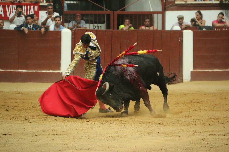 Las mejores fotos de la corrida de toros de Fiestas de San Juan y San Pedro