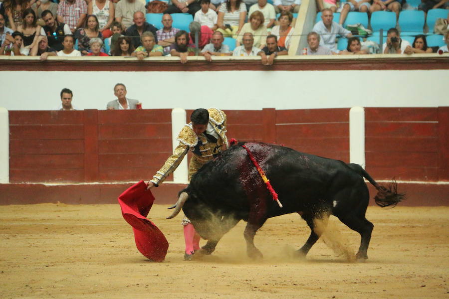 Las mejores fotos de la corrida de toros de Fiestas de San Juan y San Pedro