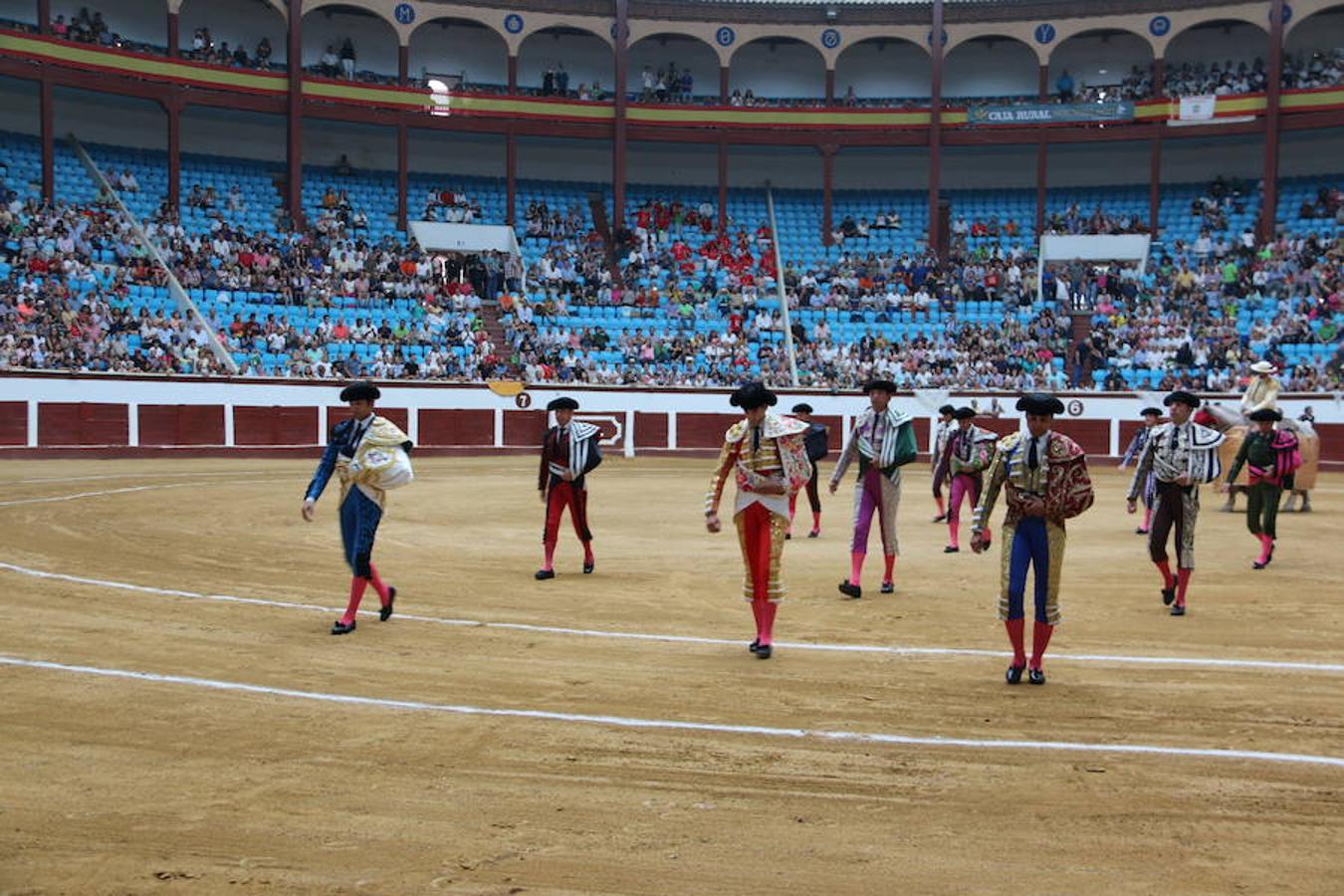 Las mejores imágenes de la corrida de toros de Fiestas de San Juan y San Pedro