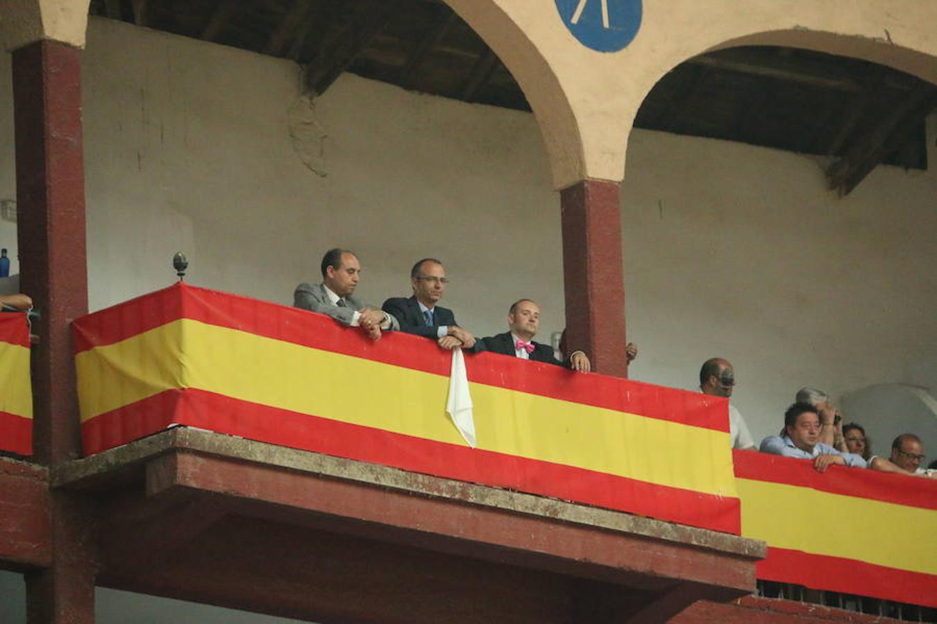 Las mejores imágenes de la corrida de toros de Fiestas de San Juan y San Pedro