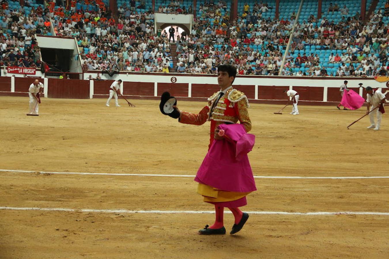 Las mejores imágenes de la corrida de toros de Fiestas de San Juan y San Pedro