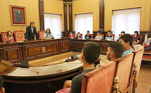 Un instante de la recepción municipal.