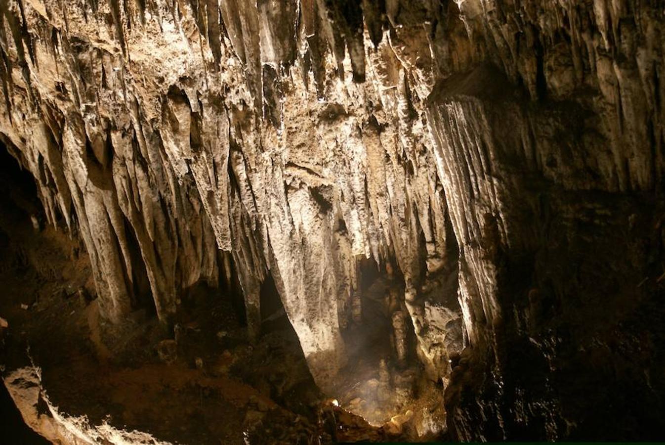 La Cueva de Valporquero, la joya leonesa