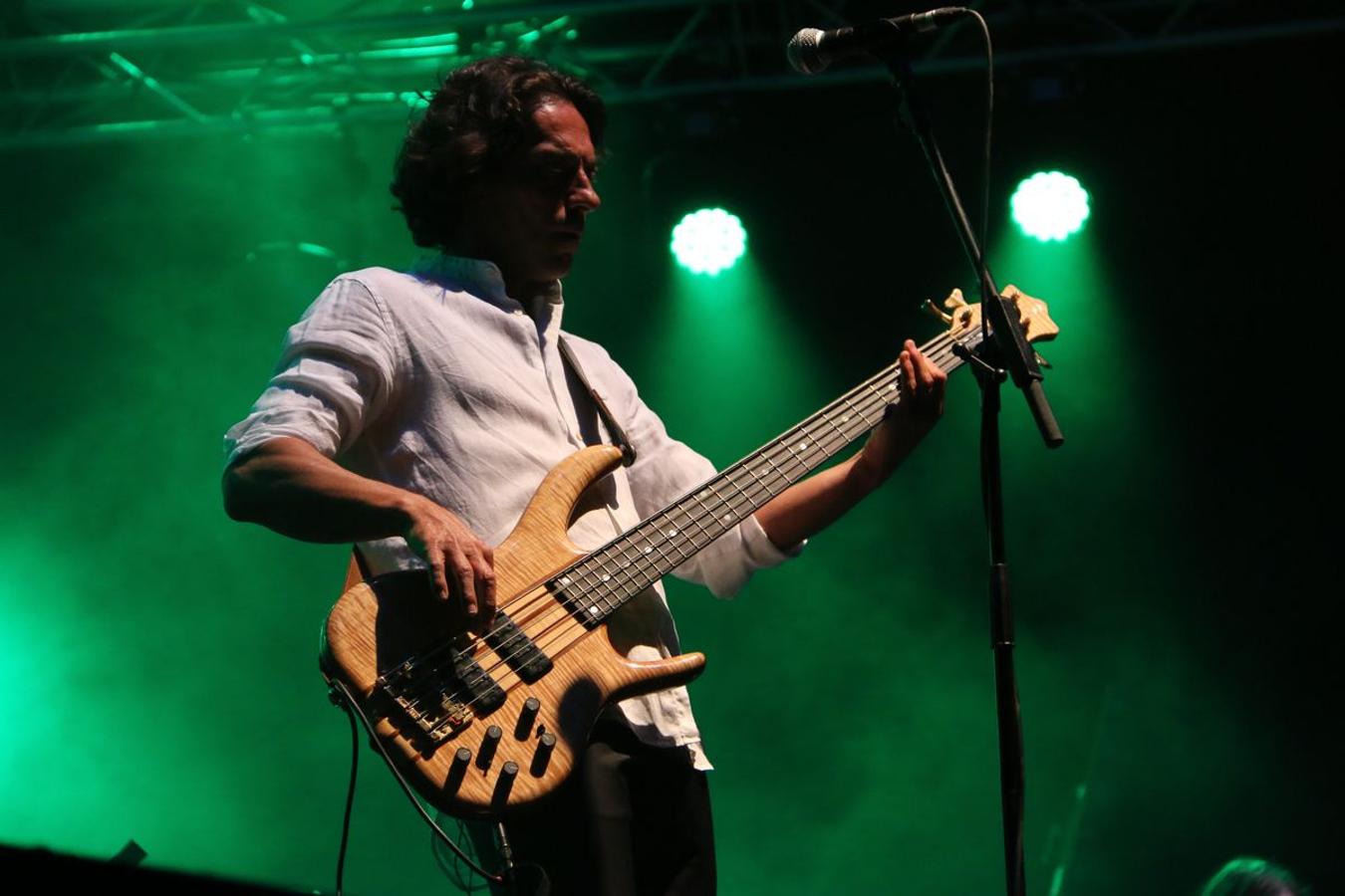 El grupo leonés vuelve a la Plaza Mayor después de 16 años con un concierto que ha hecho vibrar miles de personas.