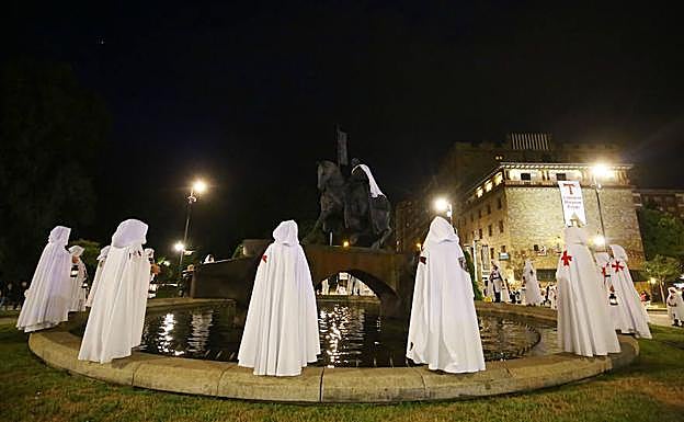 Imposición de la Capa al Caballero Templario. 
