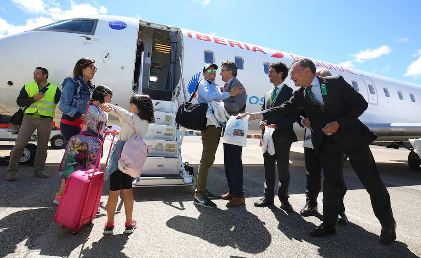 Presentación de la campaña de verano de vuelos desde el Aeropuerto de León