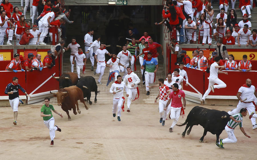 Los Nuñez del Cuvillo dejan dos heridos por asta de toro y seis contusionados.