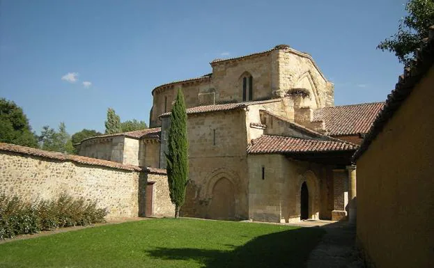 Vista del Monasterio de Santa María la Real de Gradefes. 