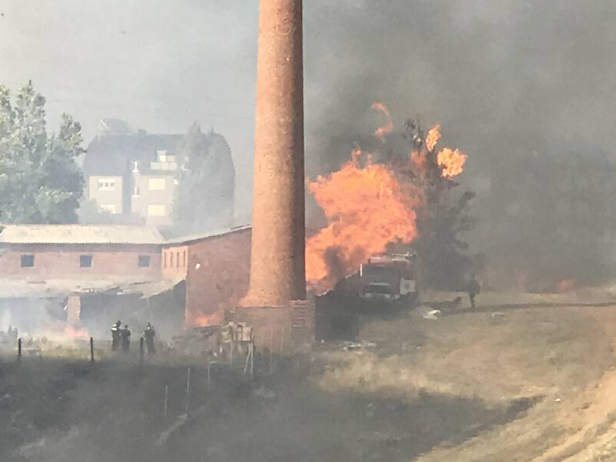 Imágenes del Incendio que amenazó el norte de León III