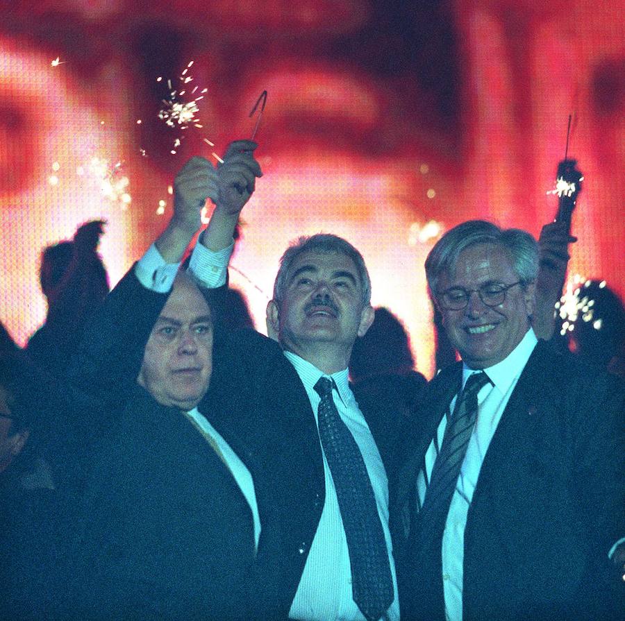Jordi Pujol y Pascual Maragall, durante la ceremonia de inauguración de los Juegos Olímpicos de Barcelona 92.