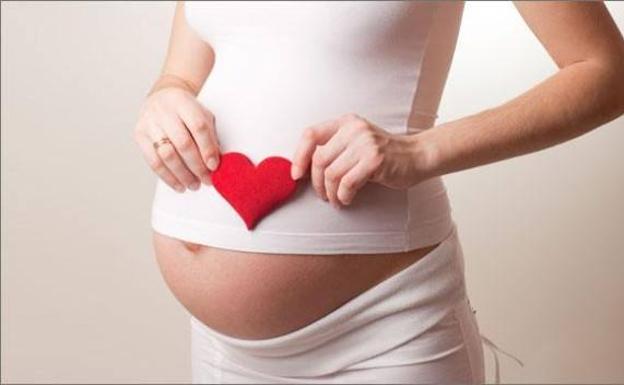 Las prestaciones por maternidad caen un 10,2% en León hasta junio, pero las cuantías aumentan un 6%
