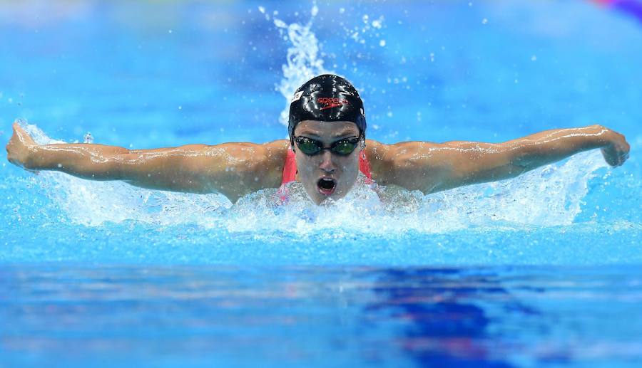 La española ha logrado la medalla de oro en los 200 mariposa, prueba de la que ya era campeona olímpica y europea. 