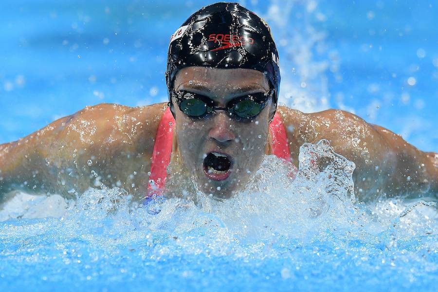 La española ha logrado la medalla de oro en los 200 mariposa, prueba de la que ya era campeona olímpica y europea. 