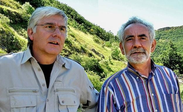 Los espeleólogos Carlos Ruiz y Santiago Portas, descubridores de la Sima de las Perlas