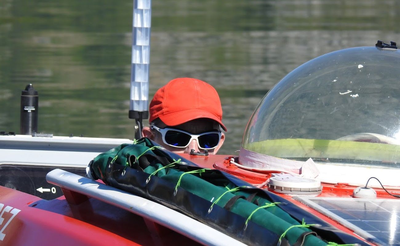 Ramón Gutiérrez surcará el Atlántico desde la isla de Hierro a la isla de Guadalupe | Tendrá que remar 4.700 kilómetros durante 60 días para conseguir unir los dos continente