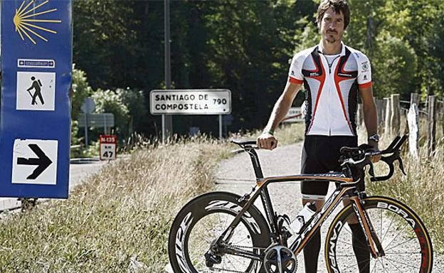 Mikel Azparren, en su reto de batir el récord del Camino de Santiago.