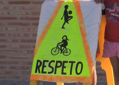 Imagen secundaria 1 - ¡Precaución! Jugamos en la calle