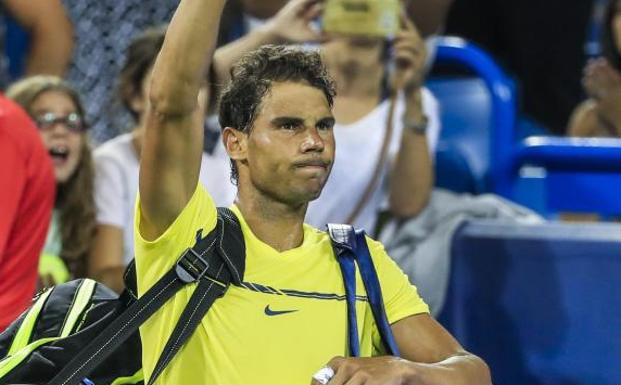 Rafa Nadal se despide tras caer ante Kyrgios.