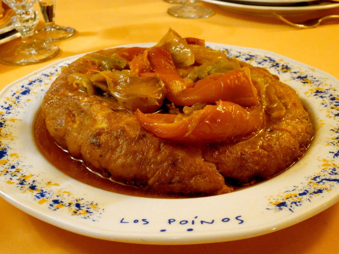 Cocina tradicional con productos típicos de la zona sin dejar de la lado la innovación con especialidades de lo más originales