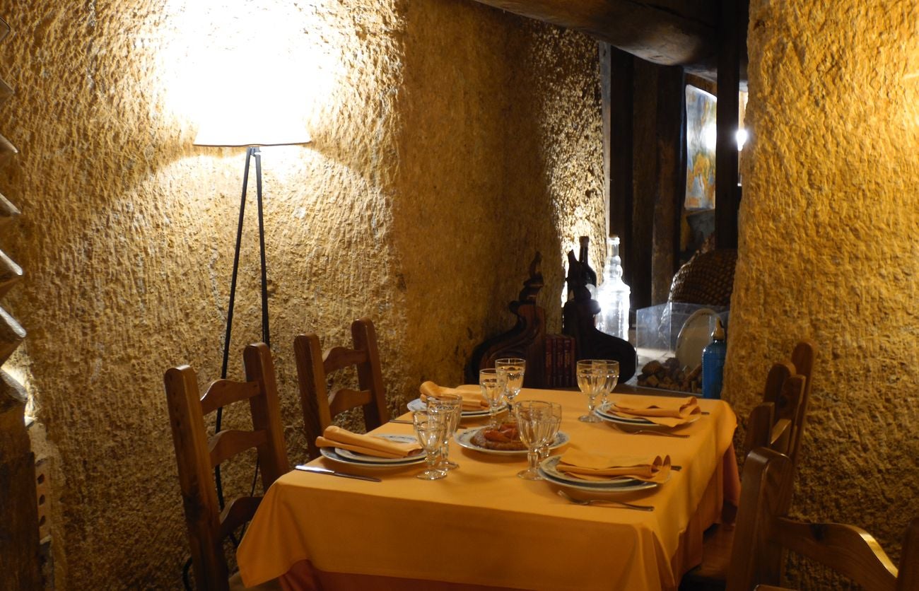 Cocina tradicional con productos típicos de la zona sin dejar de la lado la innovación con especialidades de lo más originales