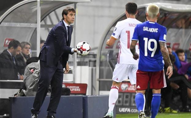 Lopetegui, durante el partido ante Lietchtenstein. 