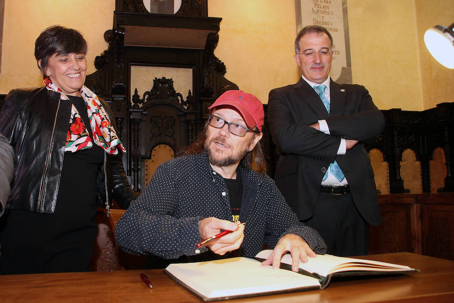 Santiago Segura recibe el Premio de Honor en el Festival de Cine de Astorga