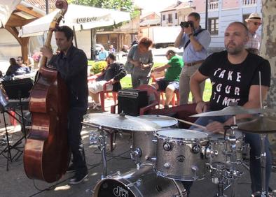 Imagen secundaria 1 - Villamañán a ritmo de jazz