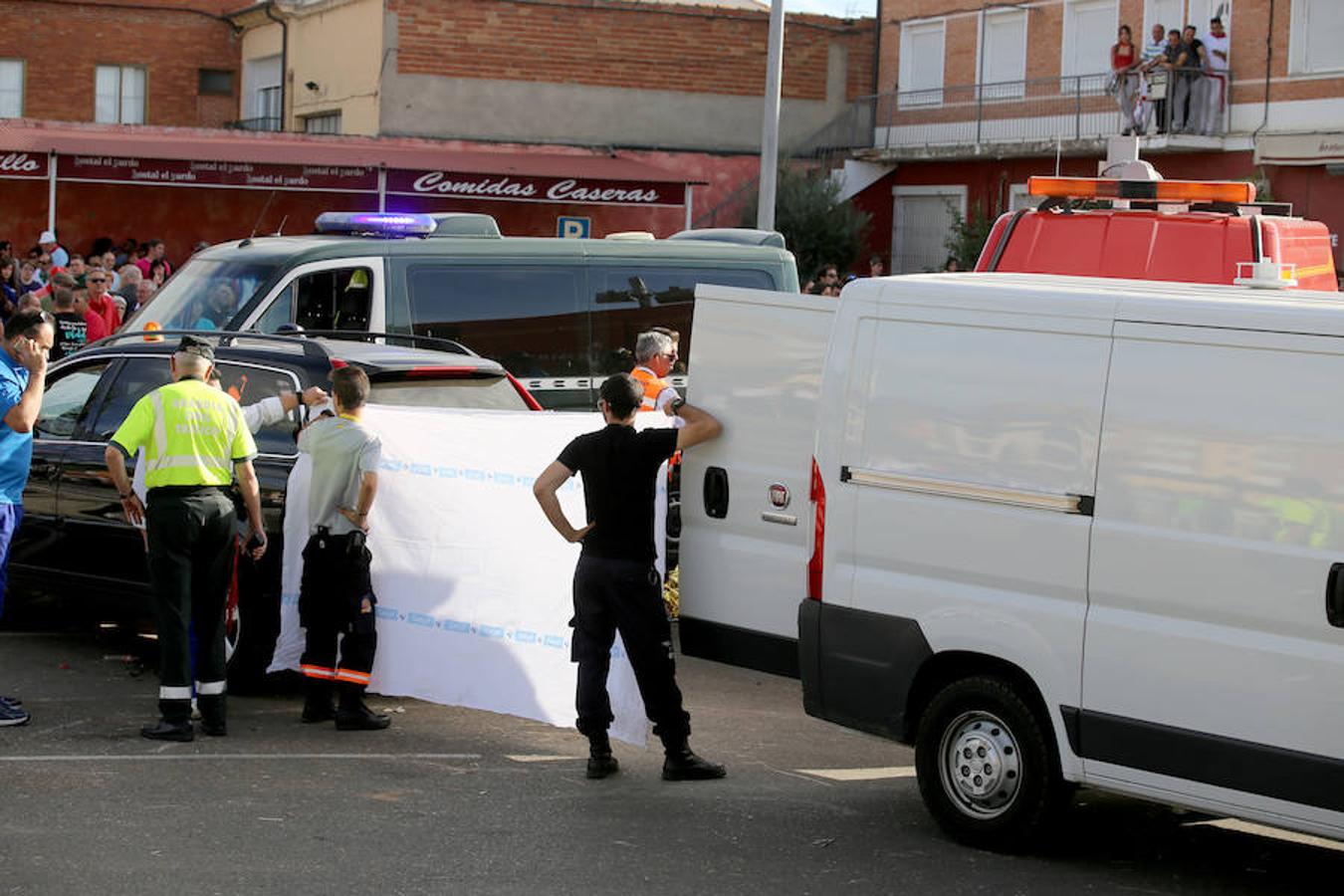 Imágenes del vuelco de una carroza en Tordesillas