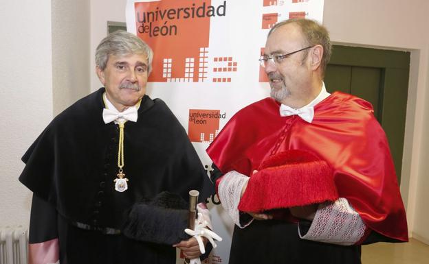 El rector de la ULE y el consejero de Educación, en la apertura del curso académico. 