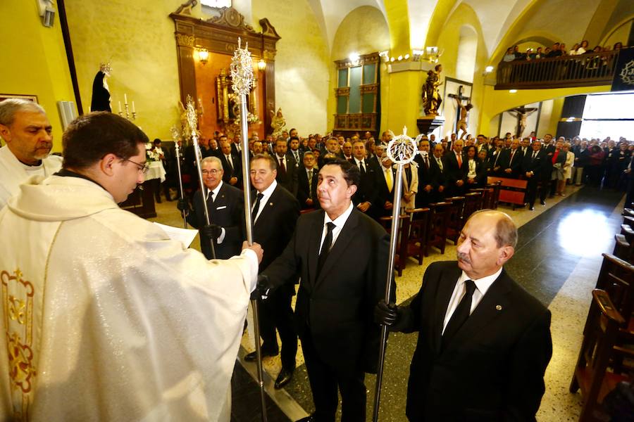 Fotos: Toma de posesión del nuevo Abad de la Cofradía del Dulce Nombre de Jesús Nazareno