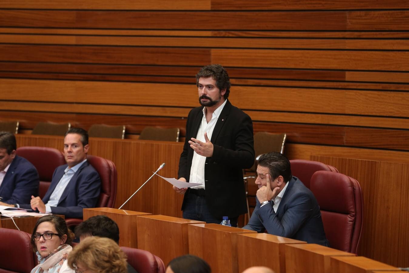 Pleno en las Cortes de Castilla y León