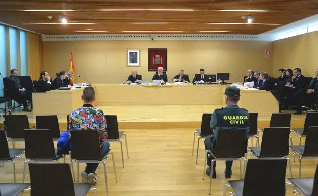 Vista de los recursos a la sentencia del caso Larralde. 