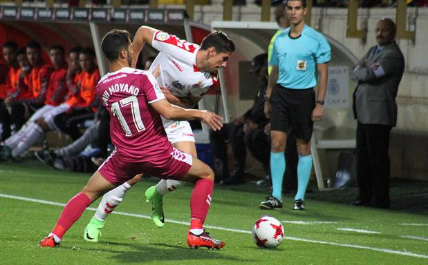 Yeray, en una jugada del partido.