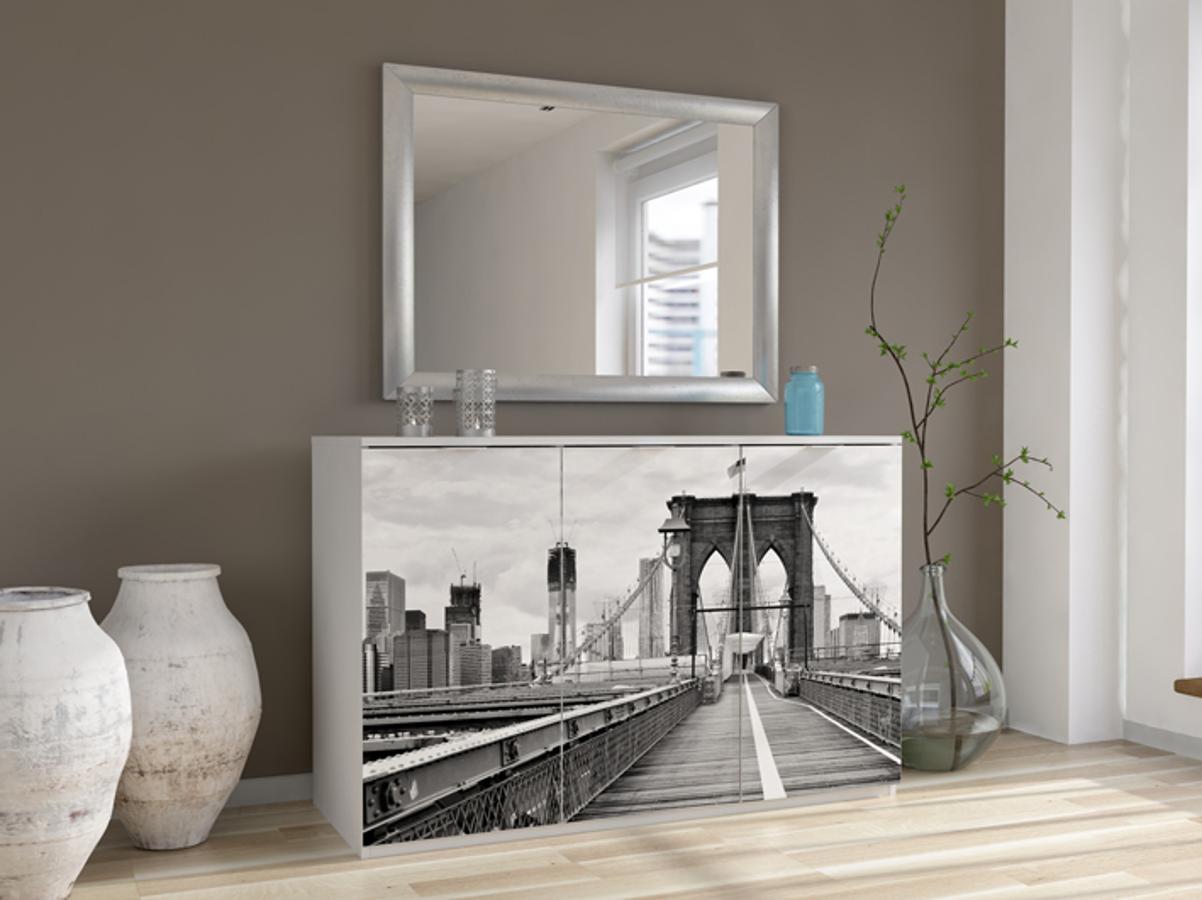 Aparador 3 puertas, acabado blanco/panorámica puente Brooklyn. Med: 120x45x85,9 cm. (89,95€)