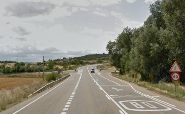 Cuatro heridos en una colisión entre tres turismos en Villarejo de Órbigo