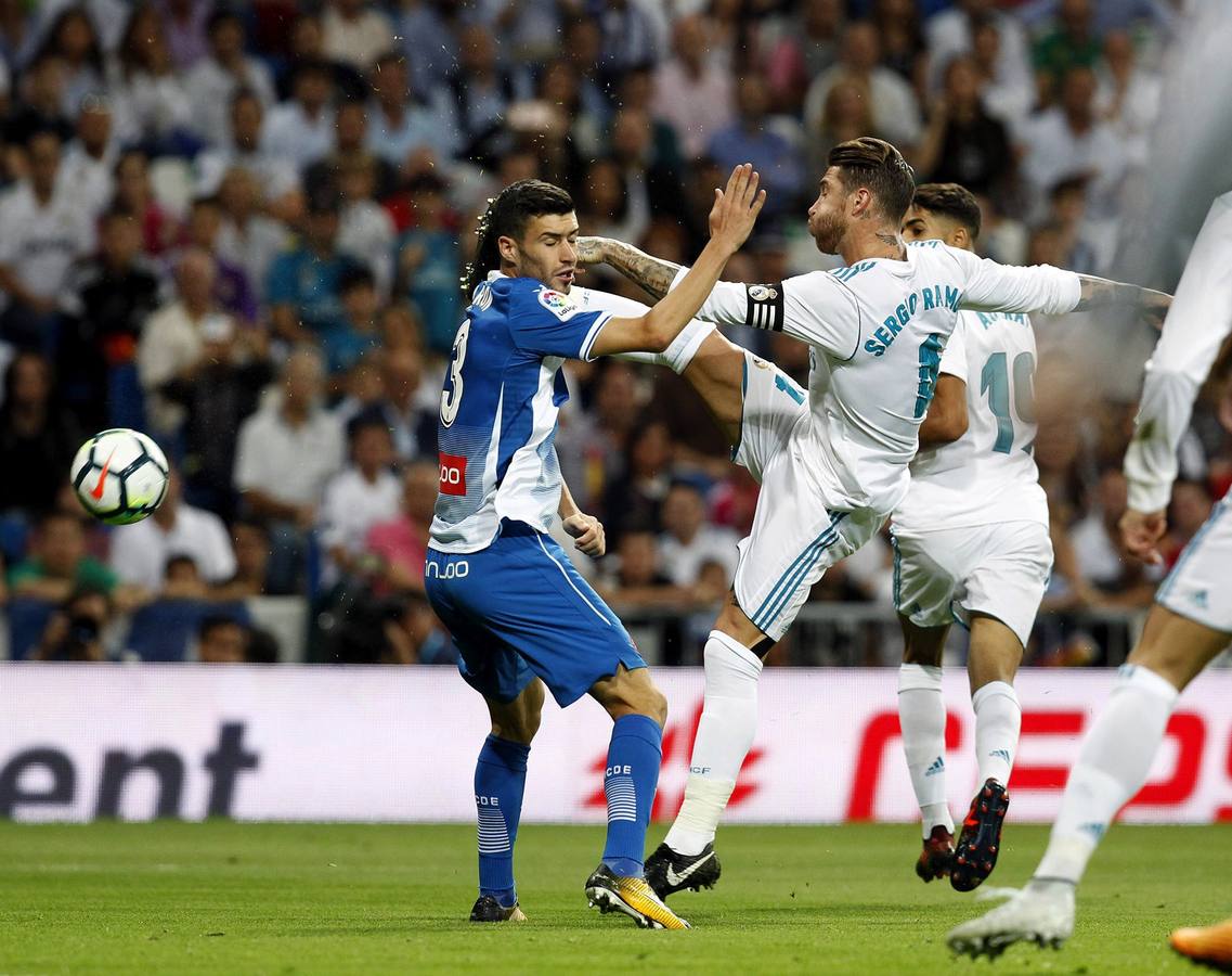 Partido correspondiente a la séptima jornada de Liga entre el Real Madrid y el Espanyol, en el Santiago Bernabéu. 