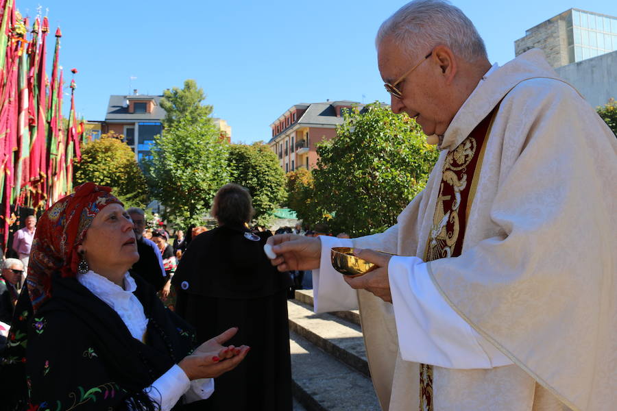 Homilía multitudinaria en La Virgen del Camino