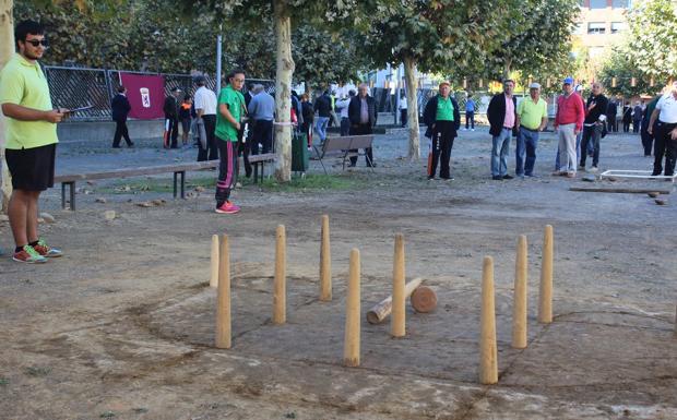 Galería. Juego del bolo leonés.