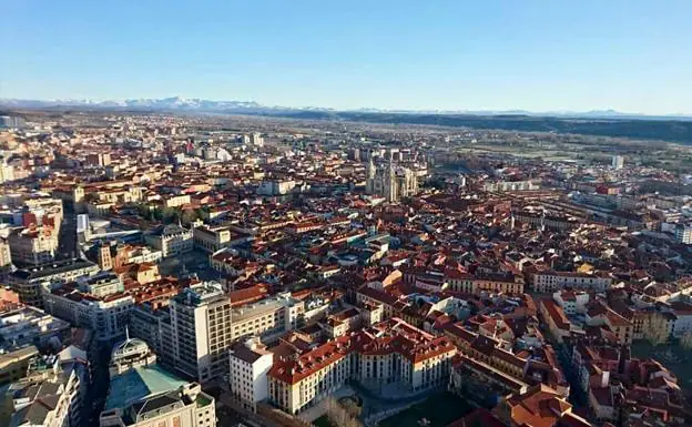 Vista panorámica de la ciudad de León. 