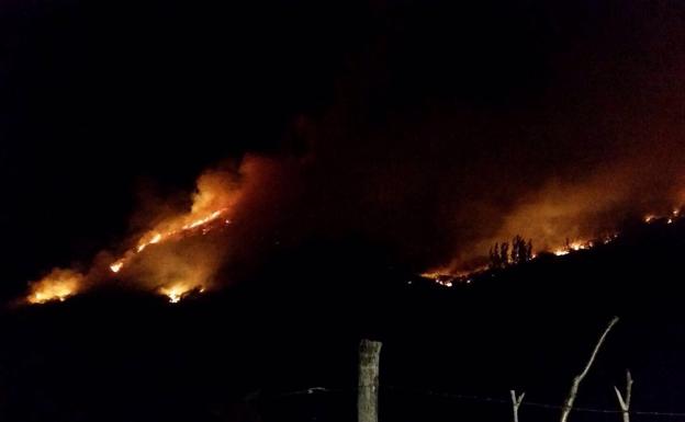 Incendio en Sosas de Laciana.