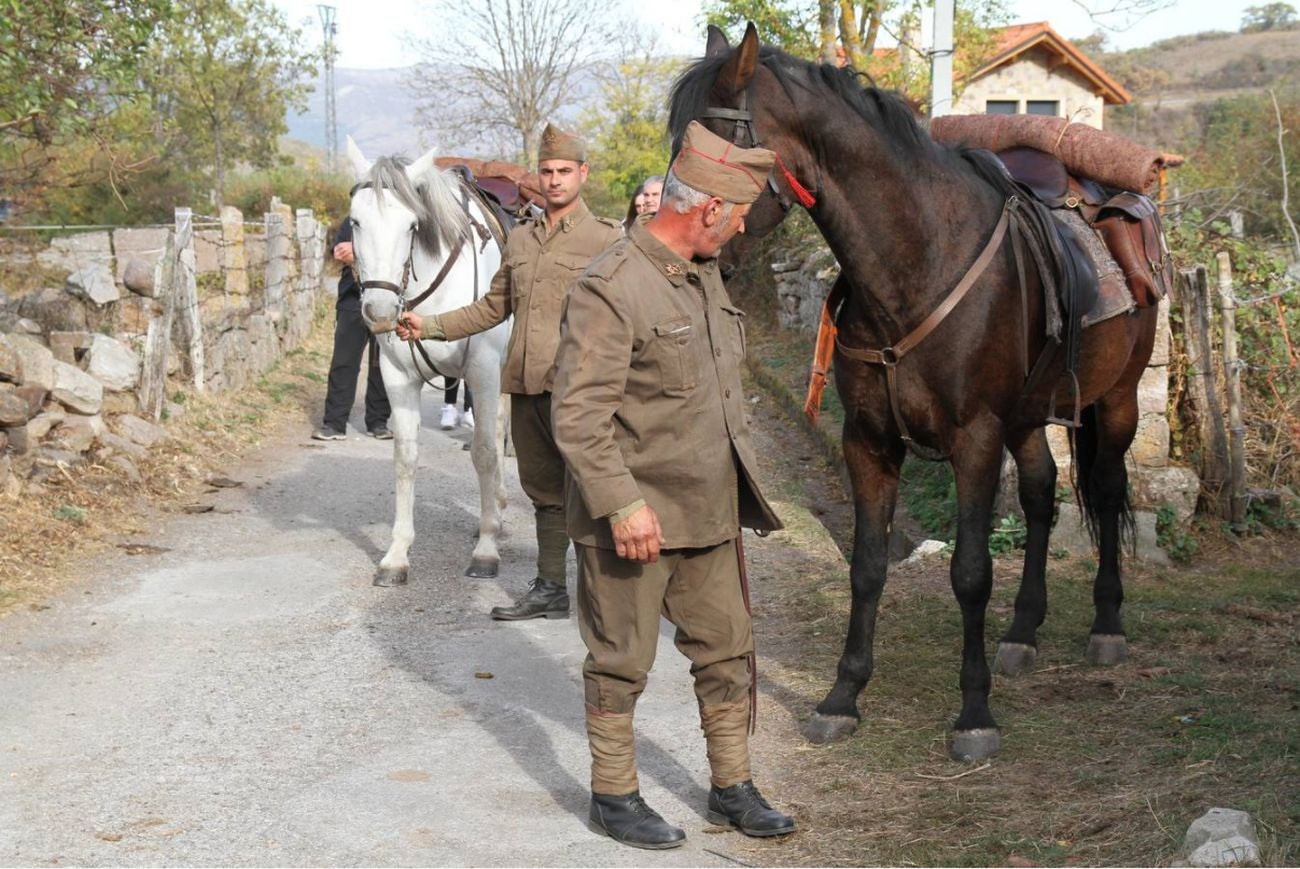 Asier Etxeandia, Hugo Silva e Imanol Arias ruedan en el pantano del Ebro 'Sordo', una película basada en el cómic de David Muñoz y Rayco Pulido
