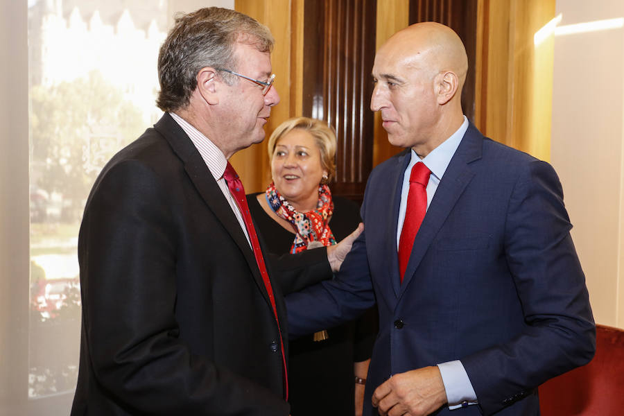 Pleno ordinario en el Ayuntamiento de León